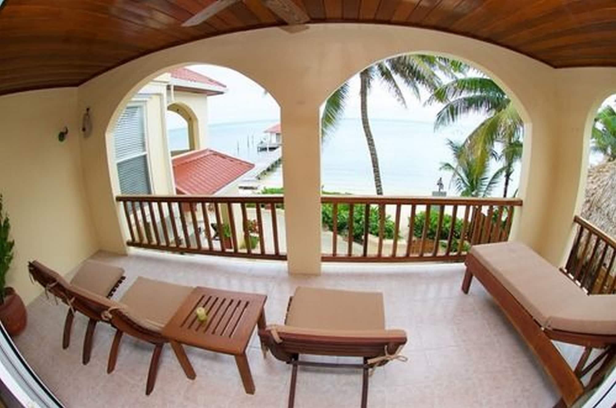 The Palms Oceanfront Suites 산페드로 외부 사진